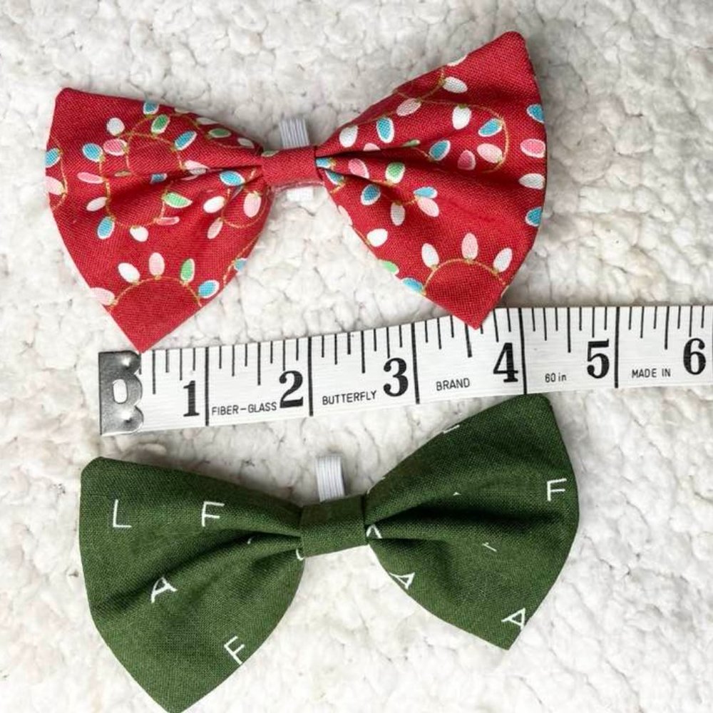 Holiday Pet Bow Tie Slide over collar set